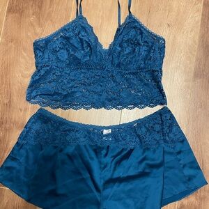 Elegant Lace Teal Sleepwear Set